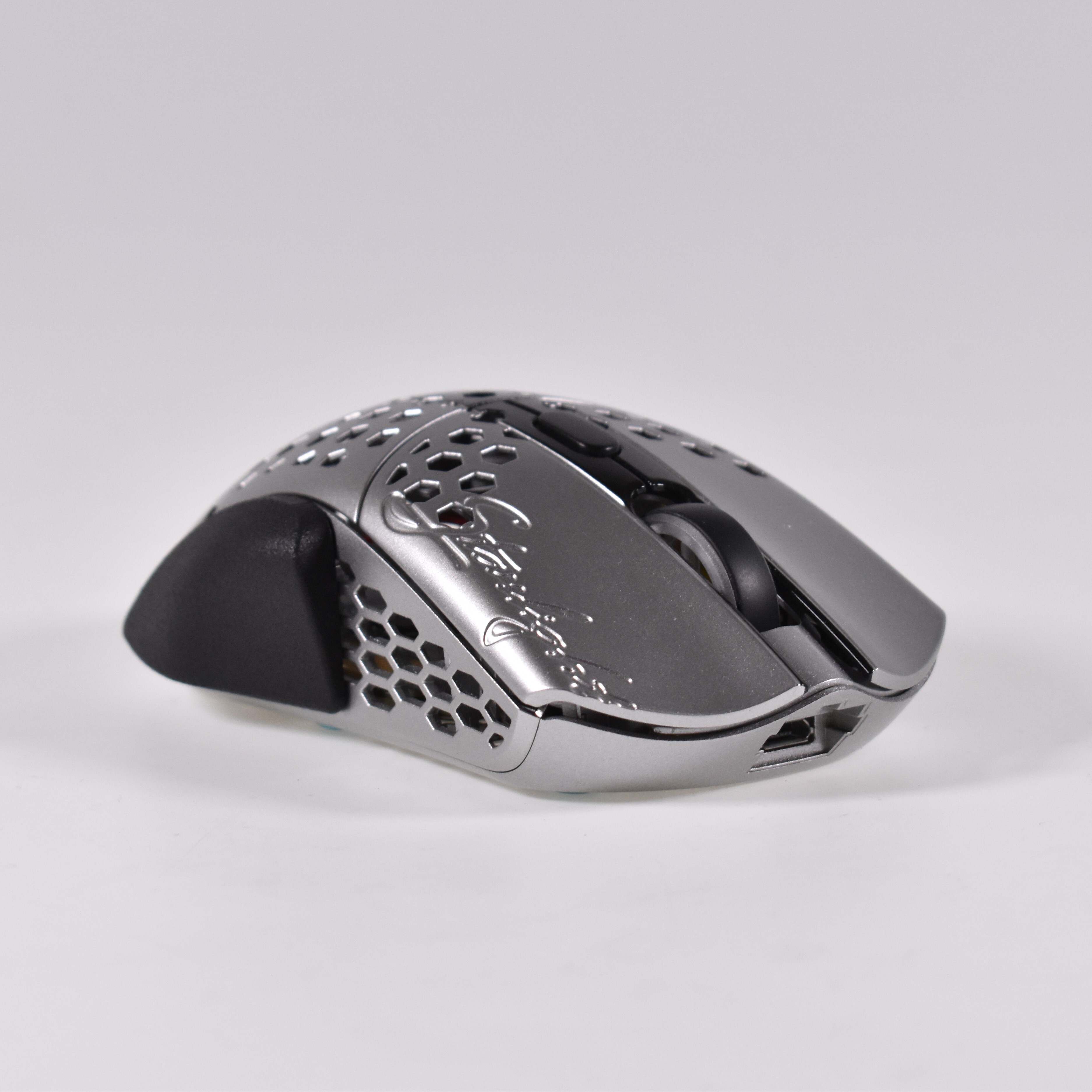 【新製品】マウスに取り付けて形状を大幅に変化させる
nTech Fit for Finalmouse S sizeシリーズを販売開始