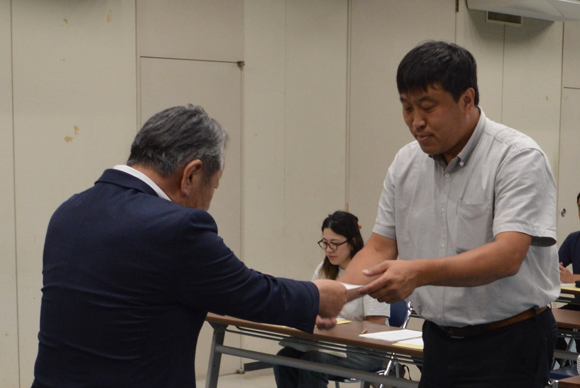 〈『ウマ娘 プリティーダービー』新育成シナリオが本日追加〉C・ルメールさんが無人島からSOS！　島で目にしたのは金の…武豊さん!?