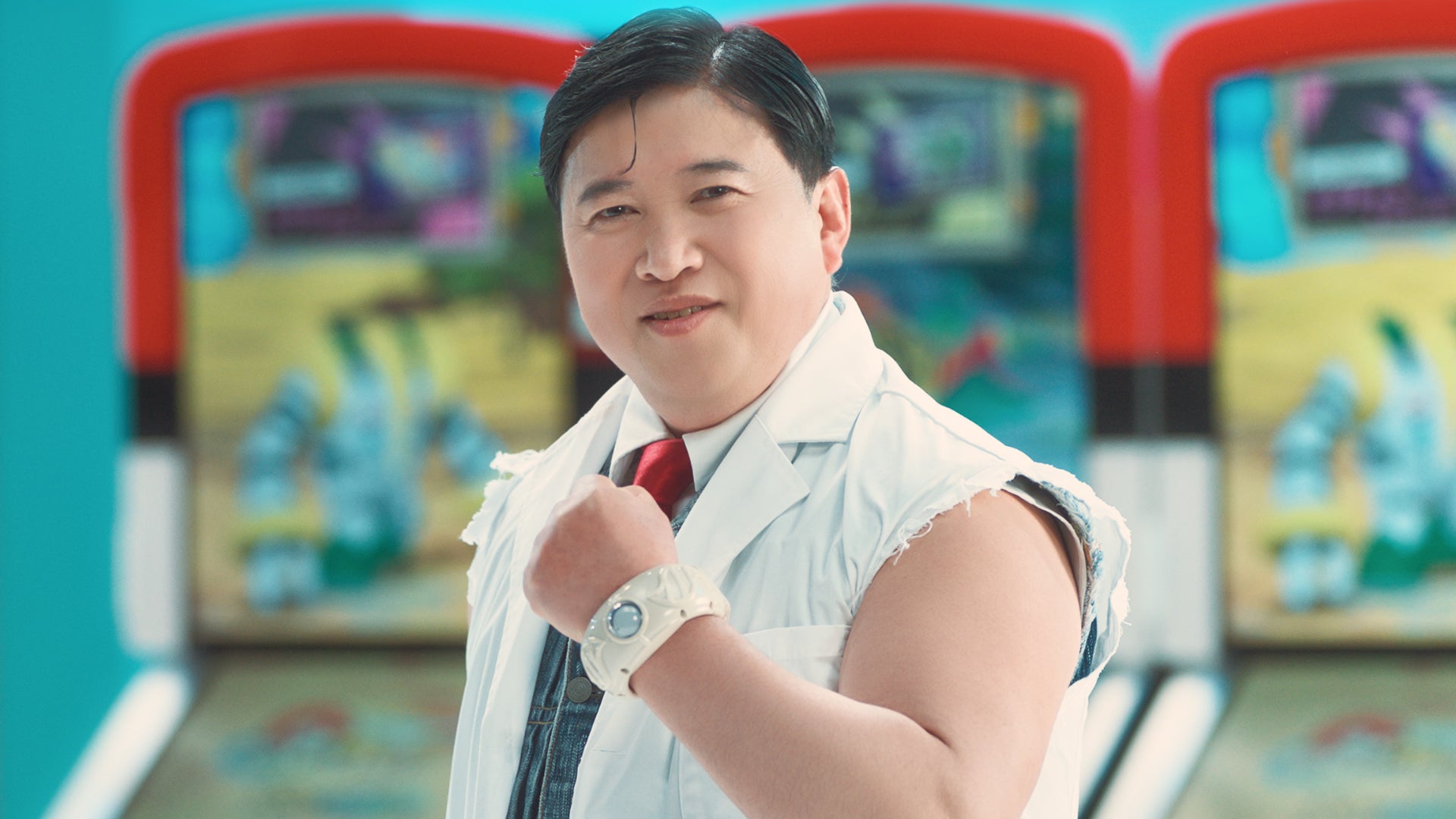 スギちゃんが“袖なし白衣”のワイルドな博士に！？　ポケモンフレンダ新TVCM「ポケモンフレンダ デビュー応援キャンペーン」篇